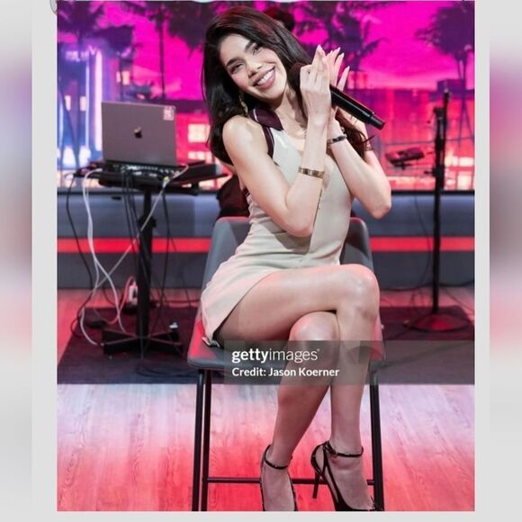 CELEB FAV NWT ZARA STRIPED COMBINATION RIB HALTER DRESS WORE BY KENIA OS - Picture 16 of 16